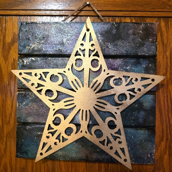 HANDCRAFTED Wood Upcycled Star Artwork HANDMADE & HANDPAINTED Wall Art Decor - Picture 3 of 16